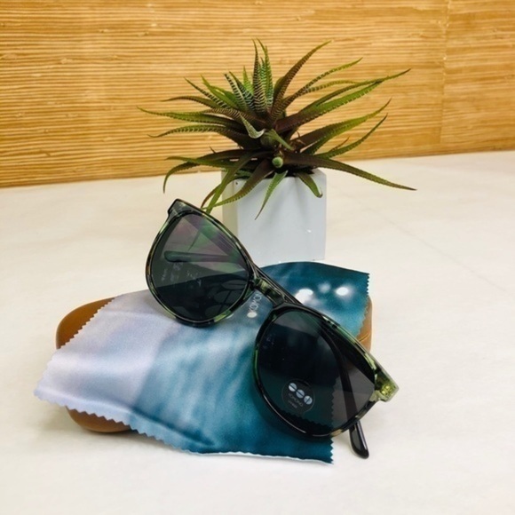 KOMONO Urkel Palms Sunglasses (NEW) green main image 6